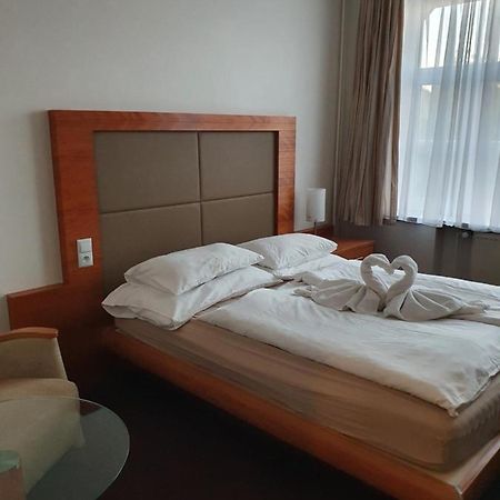 Hotel Jerabek Praha Bagian luar foto