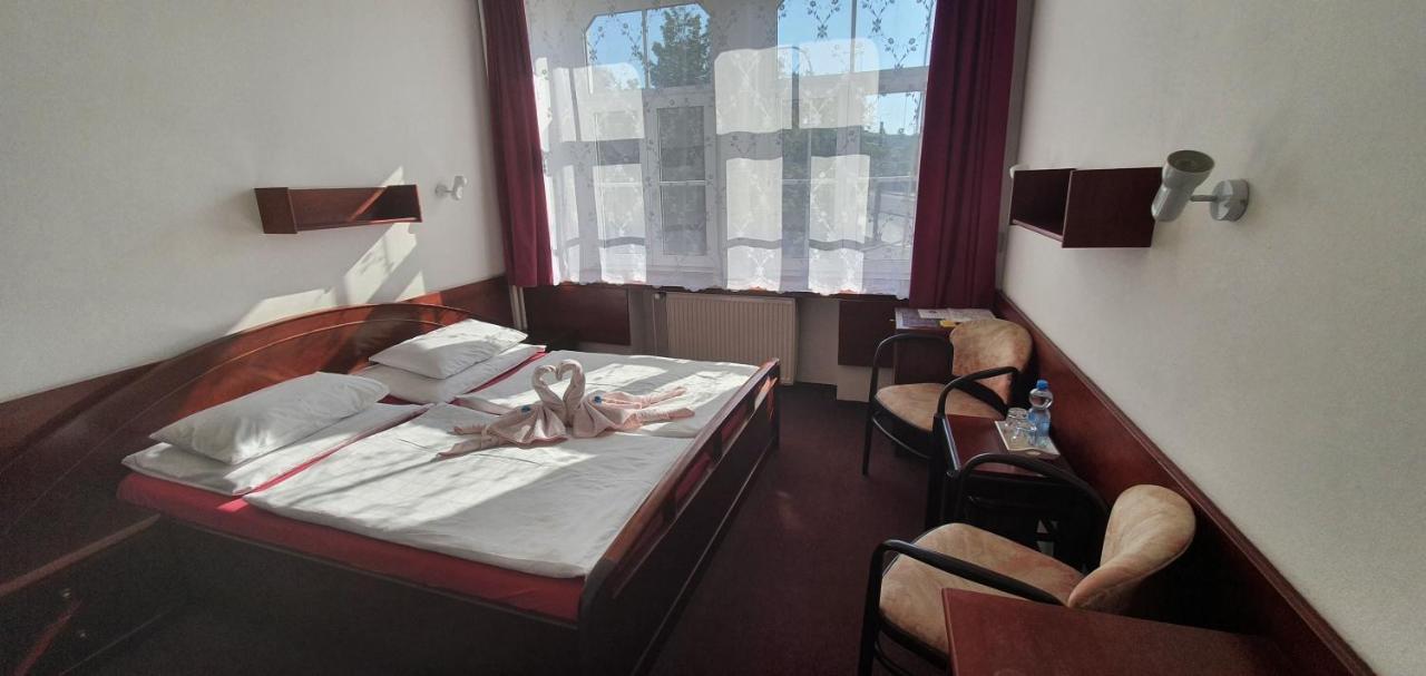 Hotel Jerabek Praha Bagian luar foto