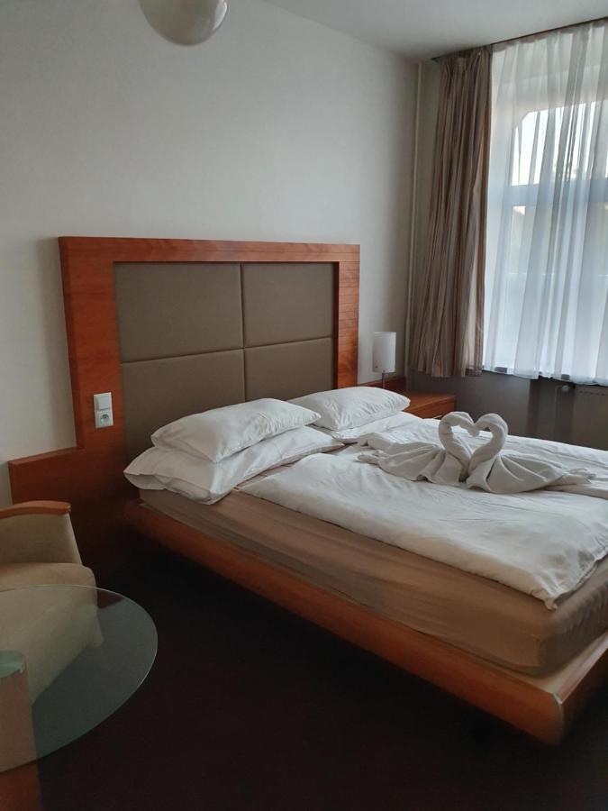 Hotel Jerabek Praha Bagian luar foto