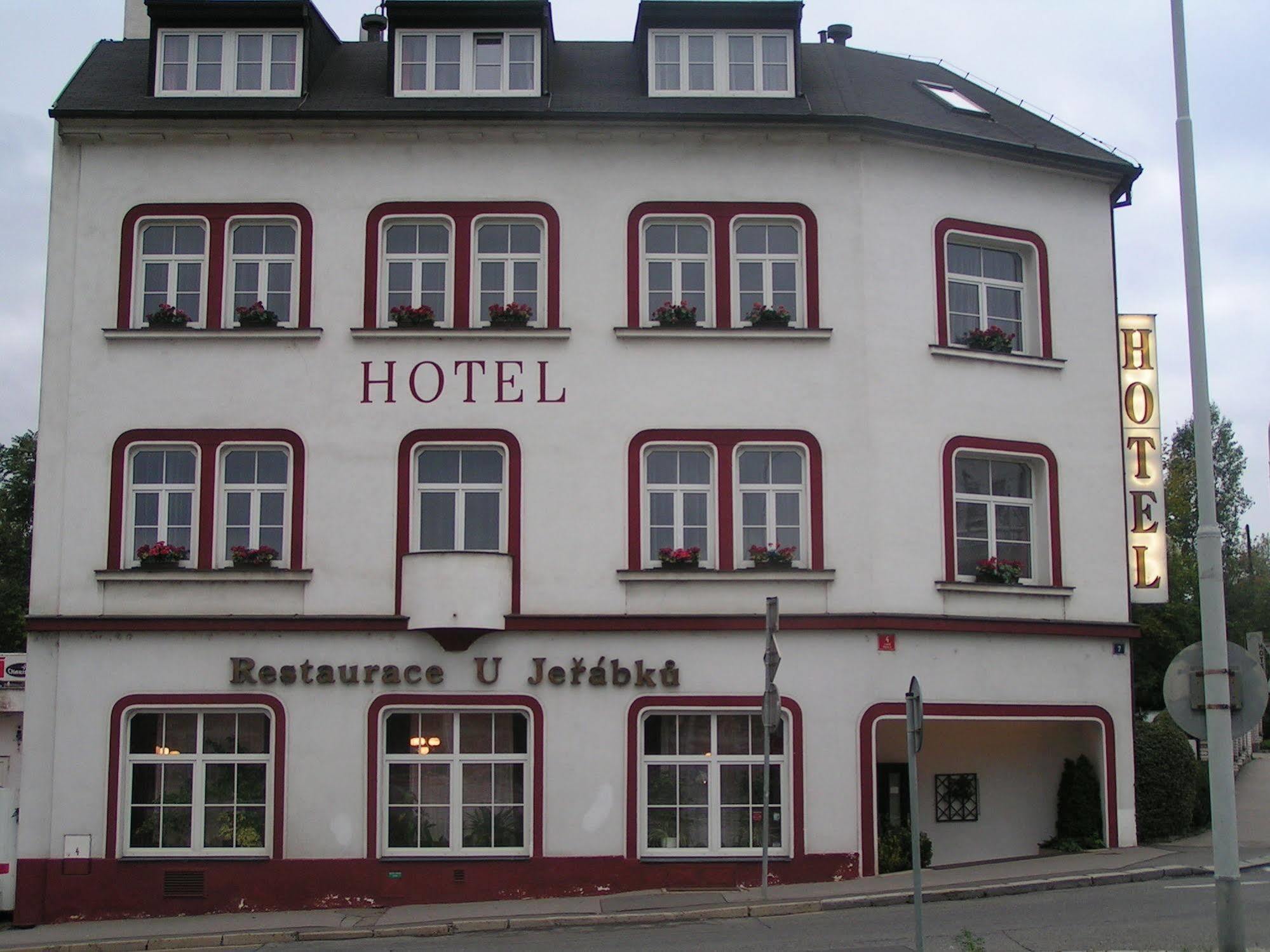 Hotel Jerabek Praha Bagian luar foto