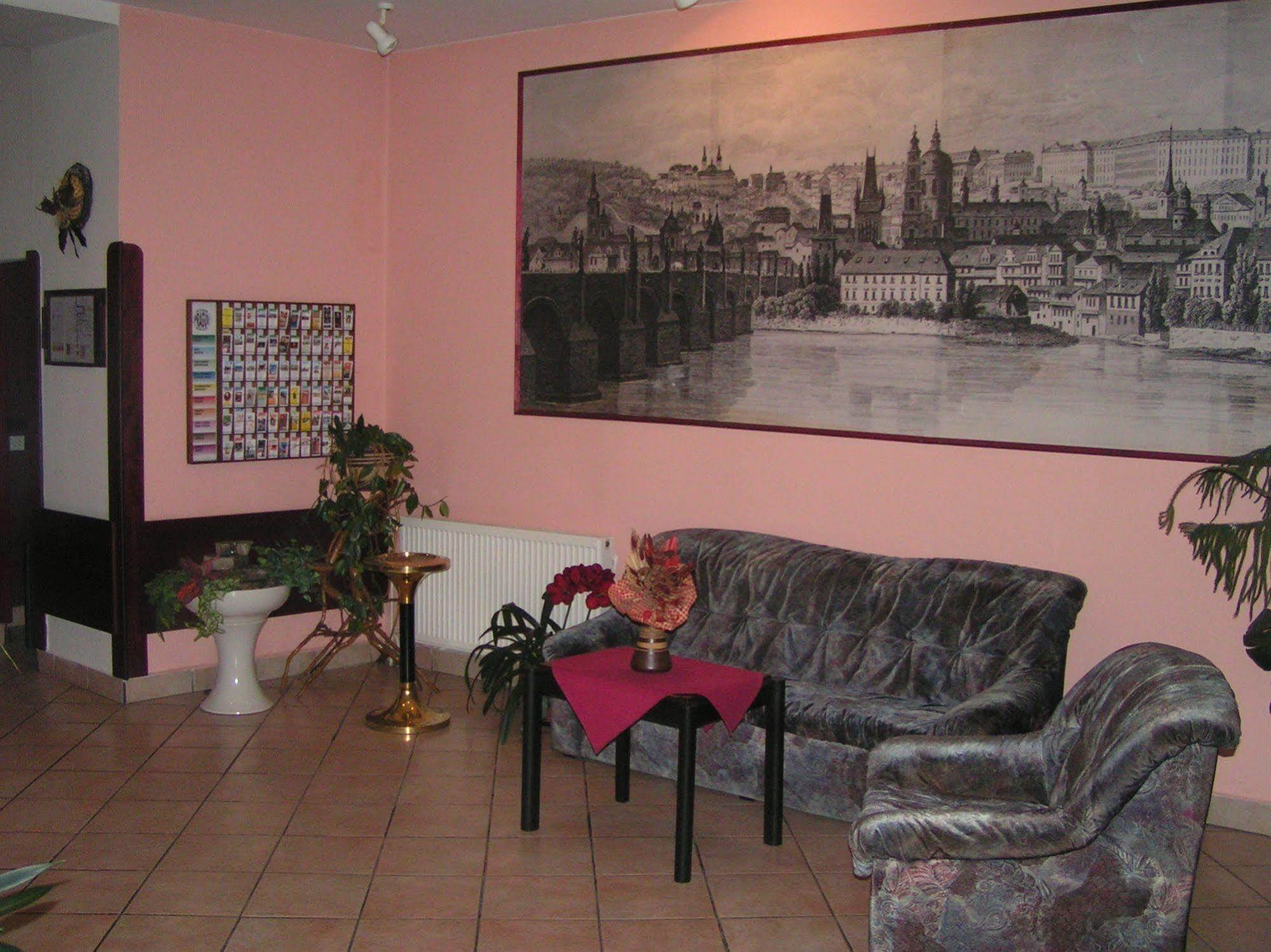 Hotel Jerabek Praha Bagian luar foto